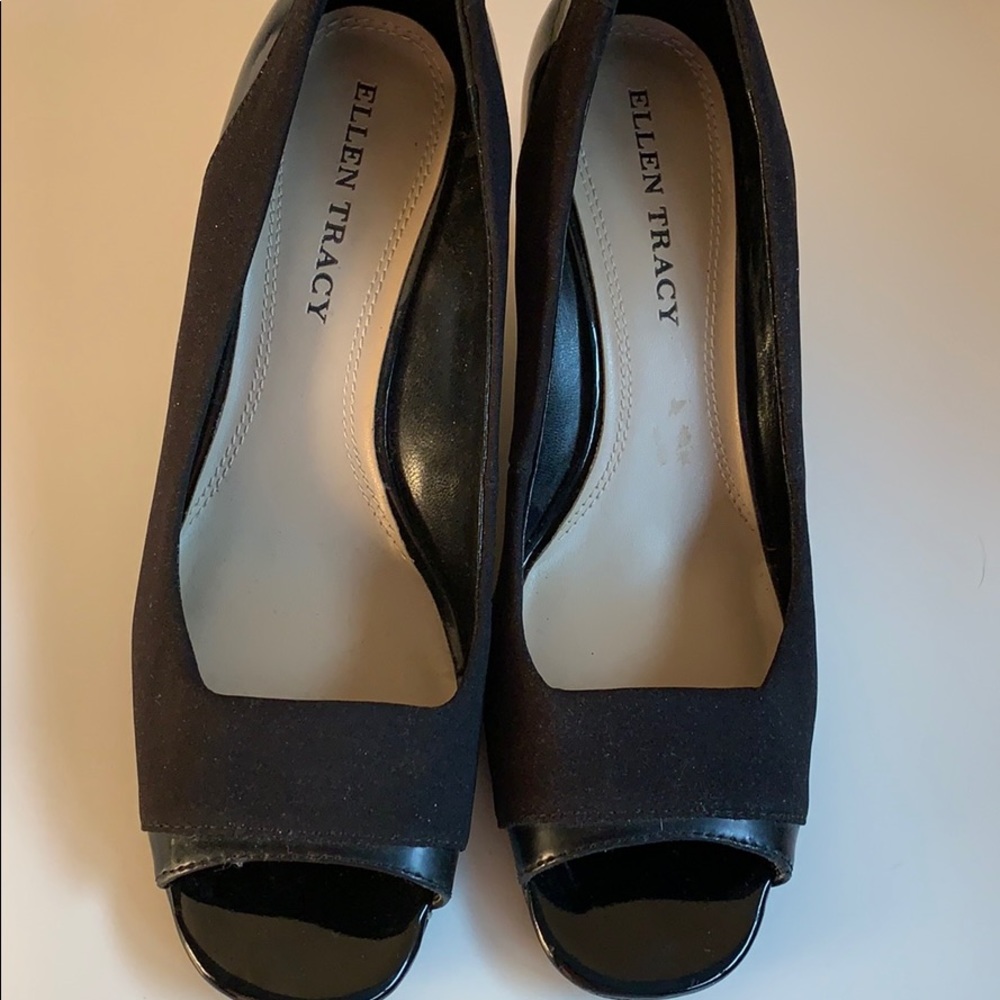 Ellen Tracy patent leather with suede-y fabric